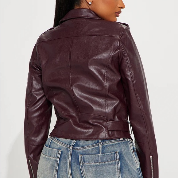 Burgundy leather jacket with belt - Picture 2 of 7